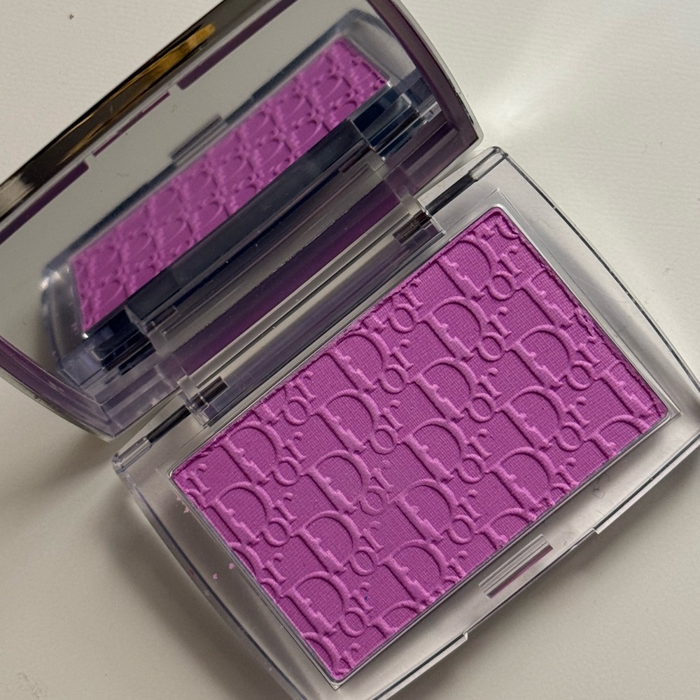 Dior Vibrant Pink Makeup Blush